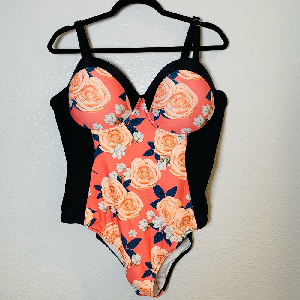 Cupshe One Piece Swimsuit Women’s Plus Size 4X NWT  Bustier Floral Underwire Bra